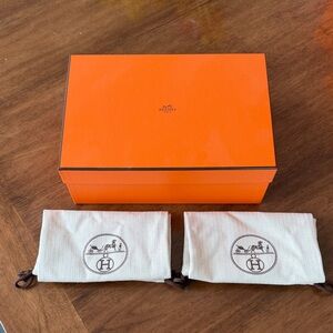 Hermès Vibrant Orange Shoe Box with 2 Cream Dust Bags